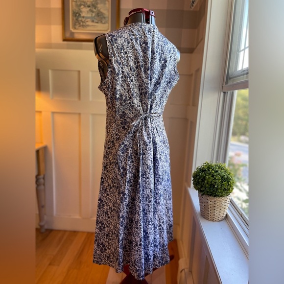 Vintage Cotton Blue Floral Women's Dress Size Medium - Picture 8 of 9
